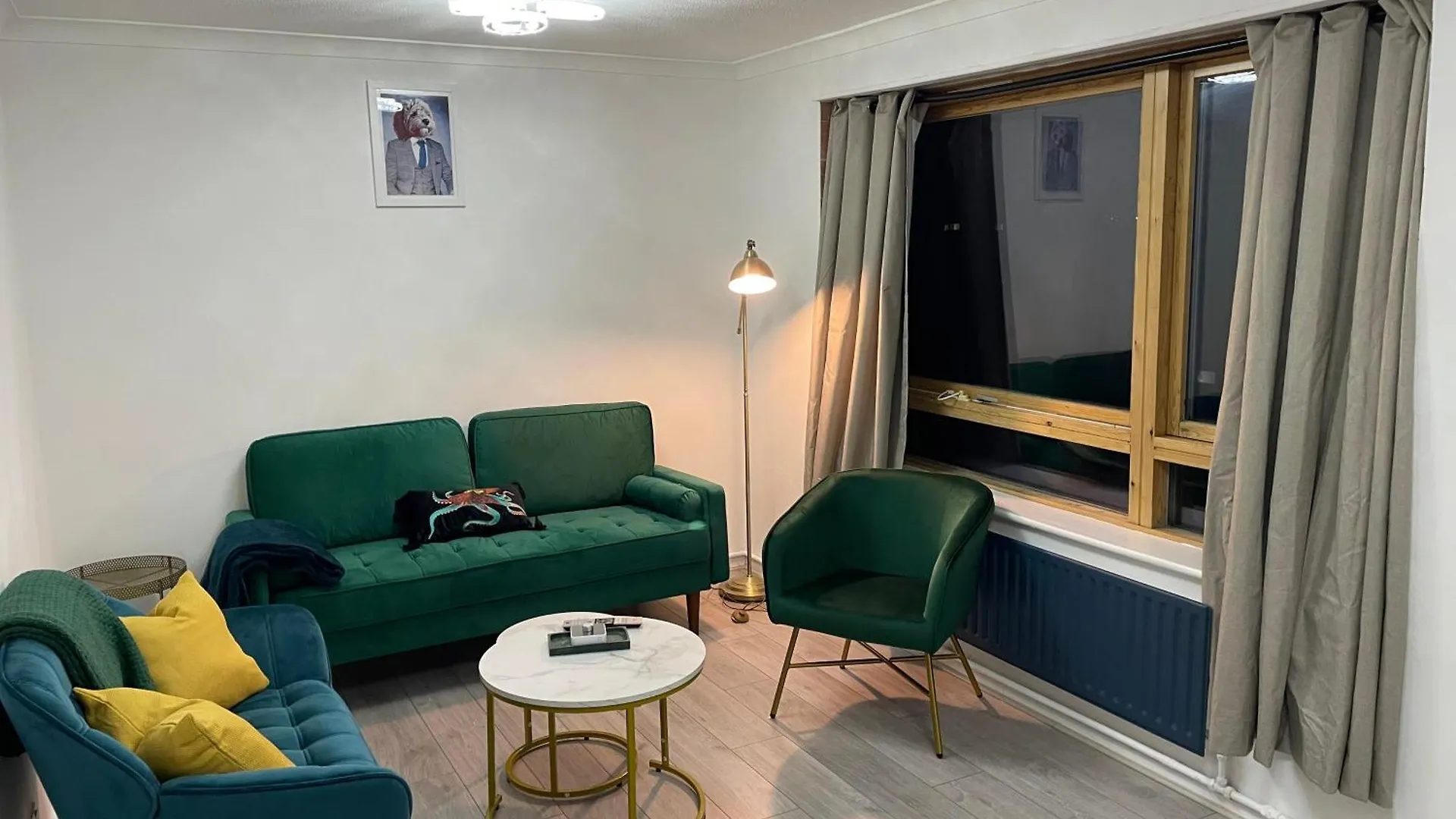 2 Bedrooms Apartment In Plaistow Near Tube To Central 伦敦