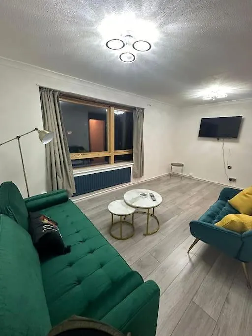 2 Bedrooms Apartment In Plaistow Near Tube To Central London 0*,  United Kingdom